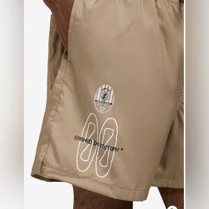 Nike men’s tan  Athletic Shorts with Logo size xl